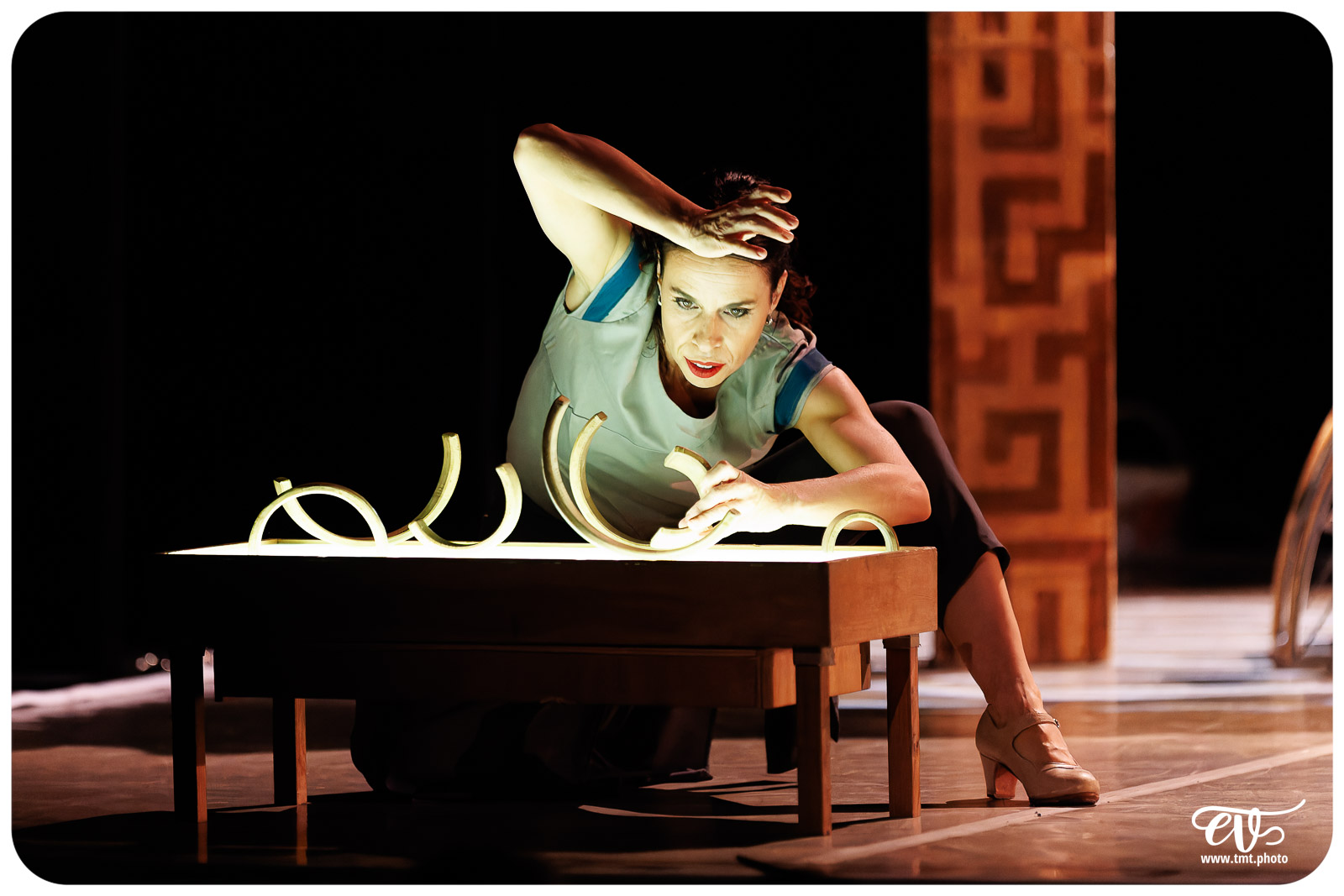 ESENCIAL (VAIVEN CIRCO)